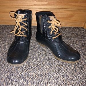 Black Sperry Winter Boots